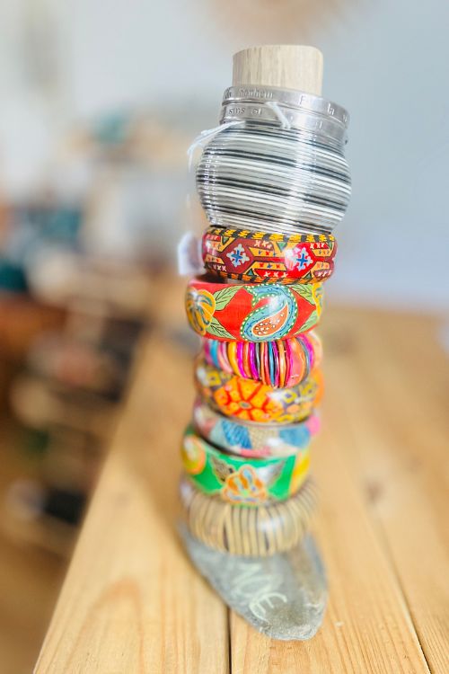 bracelets boutique les louises au cres